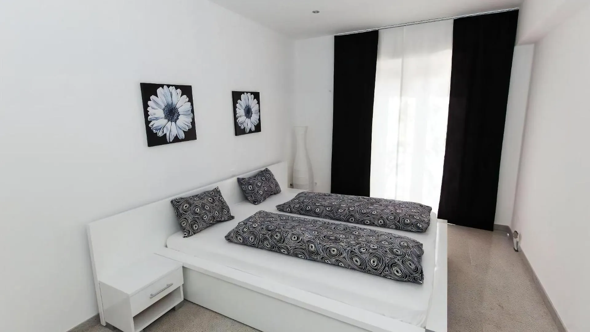 Apartment Erdgeschosswohnung Mit Terrasse Und Balkon Crikvenica
