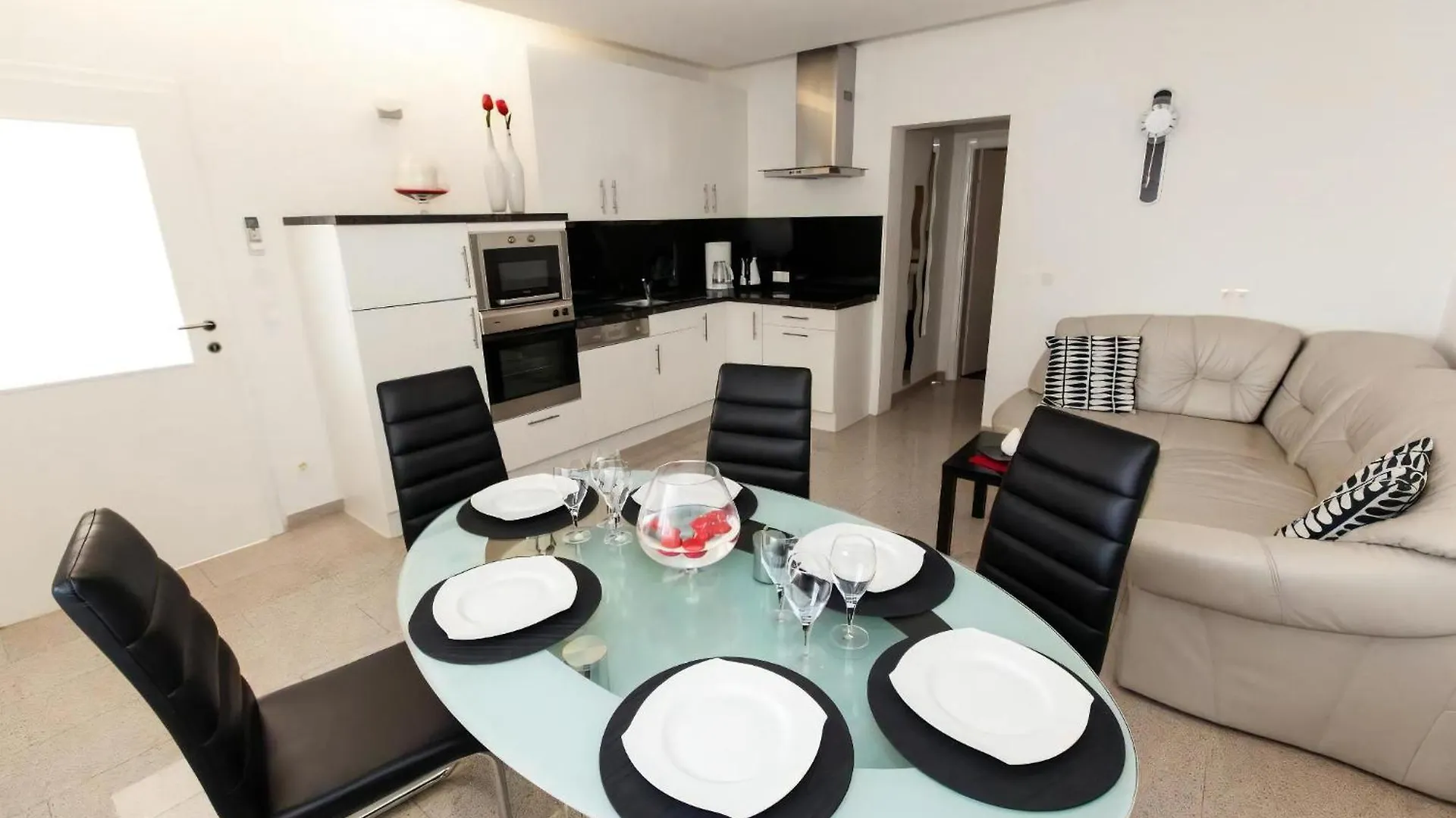 Erdgeschosswohnung Mit Terrasse Und Balkon Crikvenica 0*,  Croatia