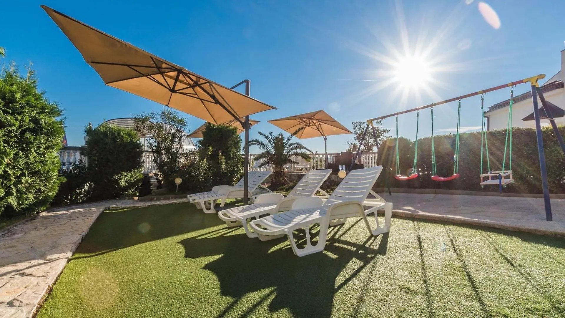 Apartment Erdgeschosswohnung Mit Terrasse Und Balkon Crikvenica